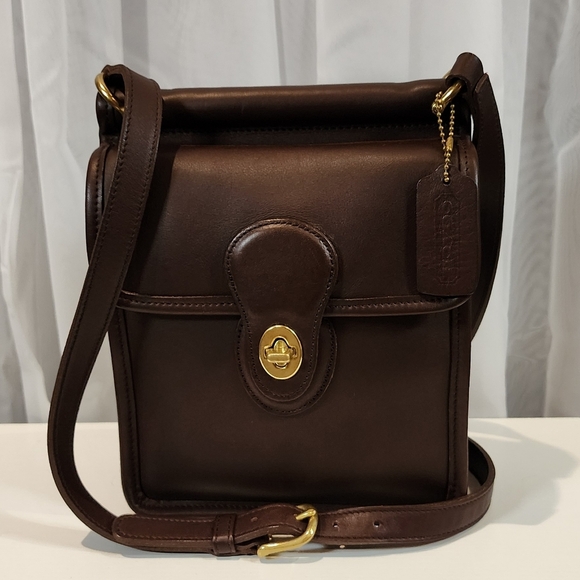 Vintage Coach Murphy #9930 - Picture 3 of 17